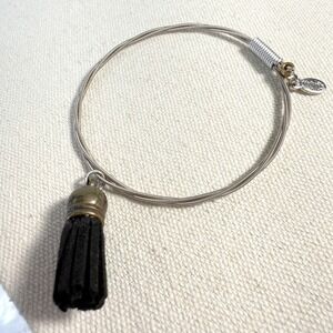 Strung Bracelet Silver-Tone Wire Bangle Black Suede Tassel Pendant‎